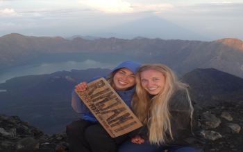 besttimetoclimbmountrinjani rinjanicraterrim rinjaniclimb rinjaniclimbingseason rinjanihikepackages rinjanihikereview rinjanidifficulty mountrinjaninationalpark summitrinjani rinjanitrekkingguide rinjanitrekkingorganizer rinjanitrekkingprice rinjanitrekkingpackages rinjanihikers Rinjanitreking Hikers