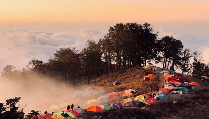best time to climb rinjani best time to climb mount rinjani best time to hike rinjani rinjani crater rim rinjani climb rinjani climbing season rinjani crater rinjani coffee rinjani crater lake rinjani difficulty