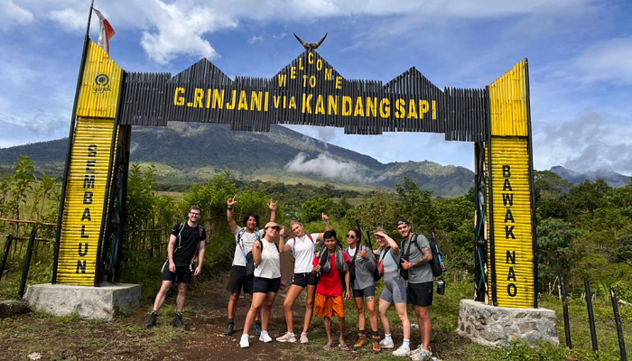 Hiking To Rinjani, Find Yourself at The top Rinjani, Family trekking to Rinjani with HIJANI, Family Friendly Itinerary